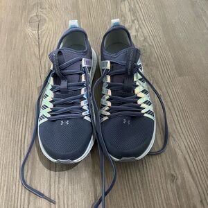 Under Armour Woman’s Navy Performance Running Shoes